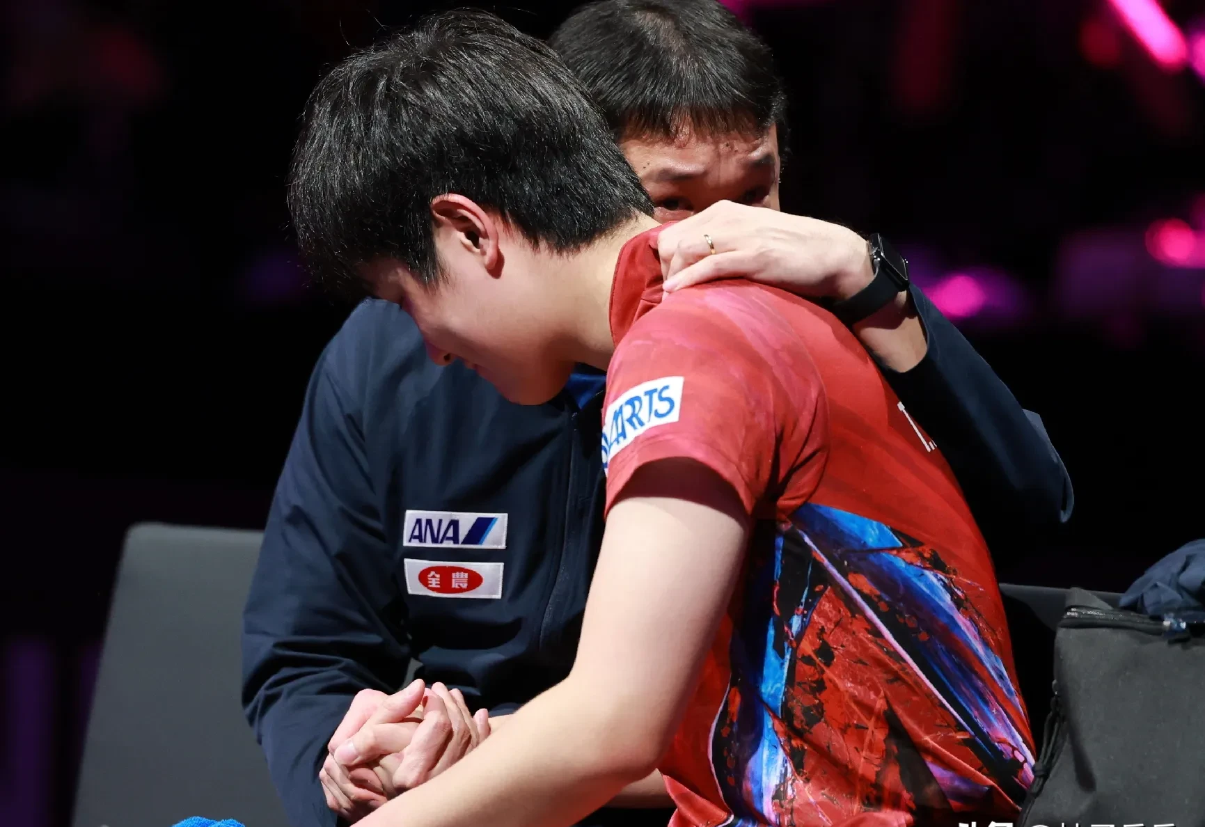 瑞典队翻盘波兰队，张本智和点燃赛场