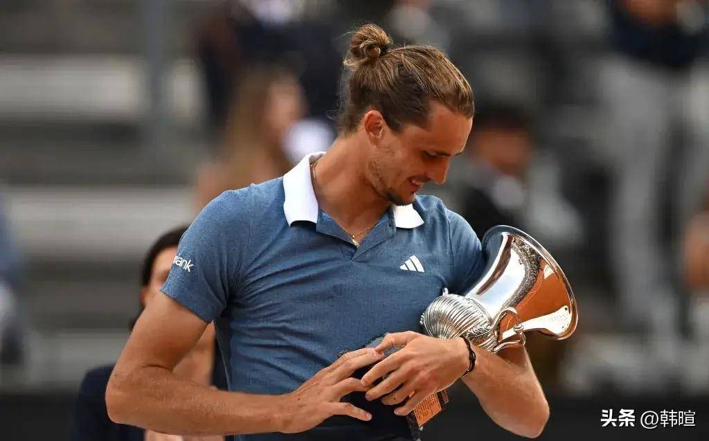 年终总决赛轻取蒙特卡洛大师赛,兹维列夫扛起全队 年终总决赛轻取蒙特卡洛大师赛,兹维列夫扛起全队