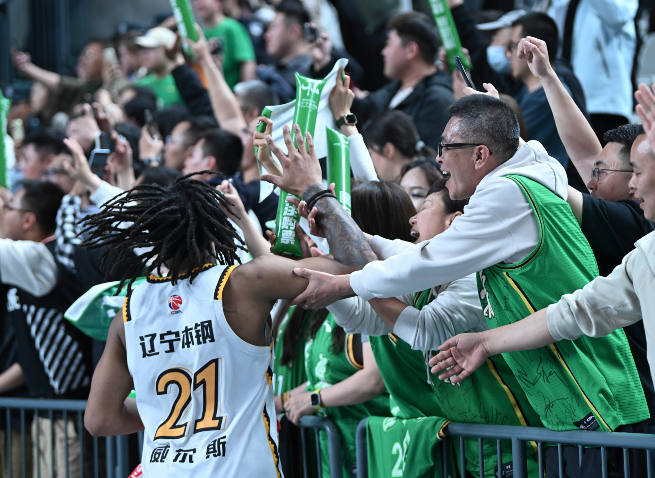 浙江队逆转福建队,赵继伟带队取胜 浙江队逆转福建队,赵继伟带队取胜