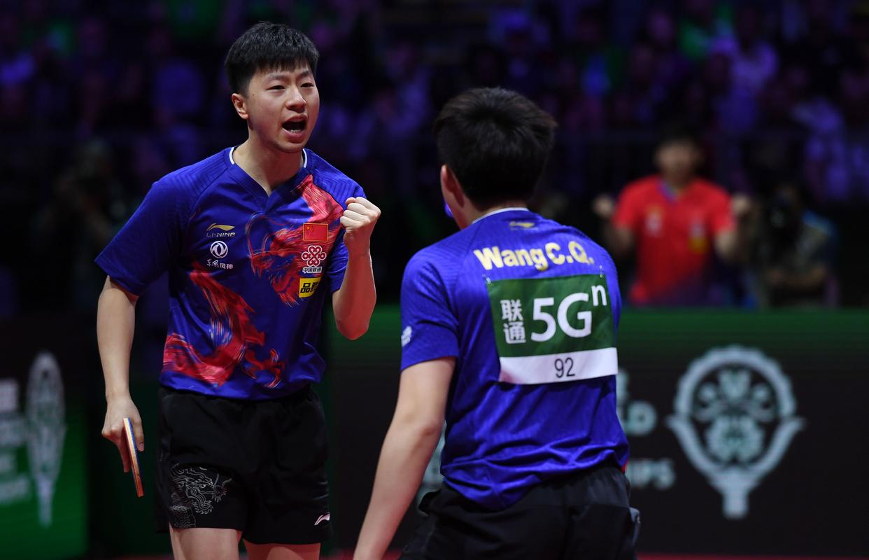 法国队碾压英格兰队，马龙带队取胜