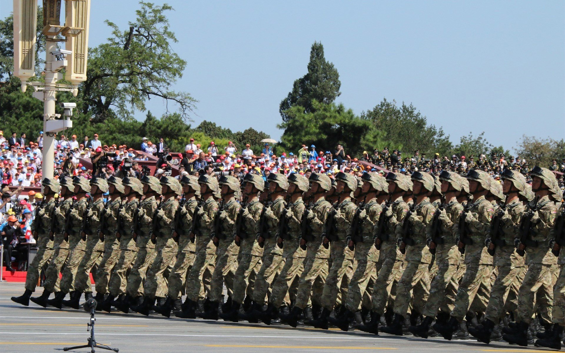 戈麦斯一掌遮天,波兰撕裂时间,当统治级数据撞碎传统强队的黄昏